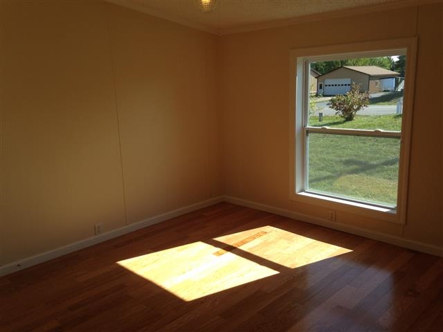 6038 Boone Road Traverse City, MI 49685 - Photo 20 of 29 1807389-21.JPG