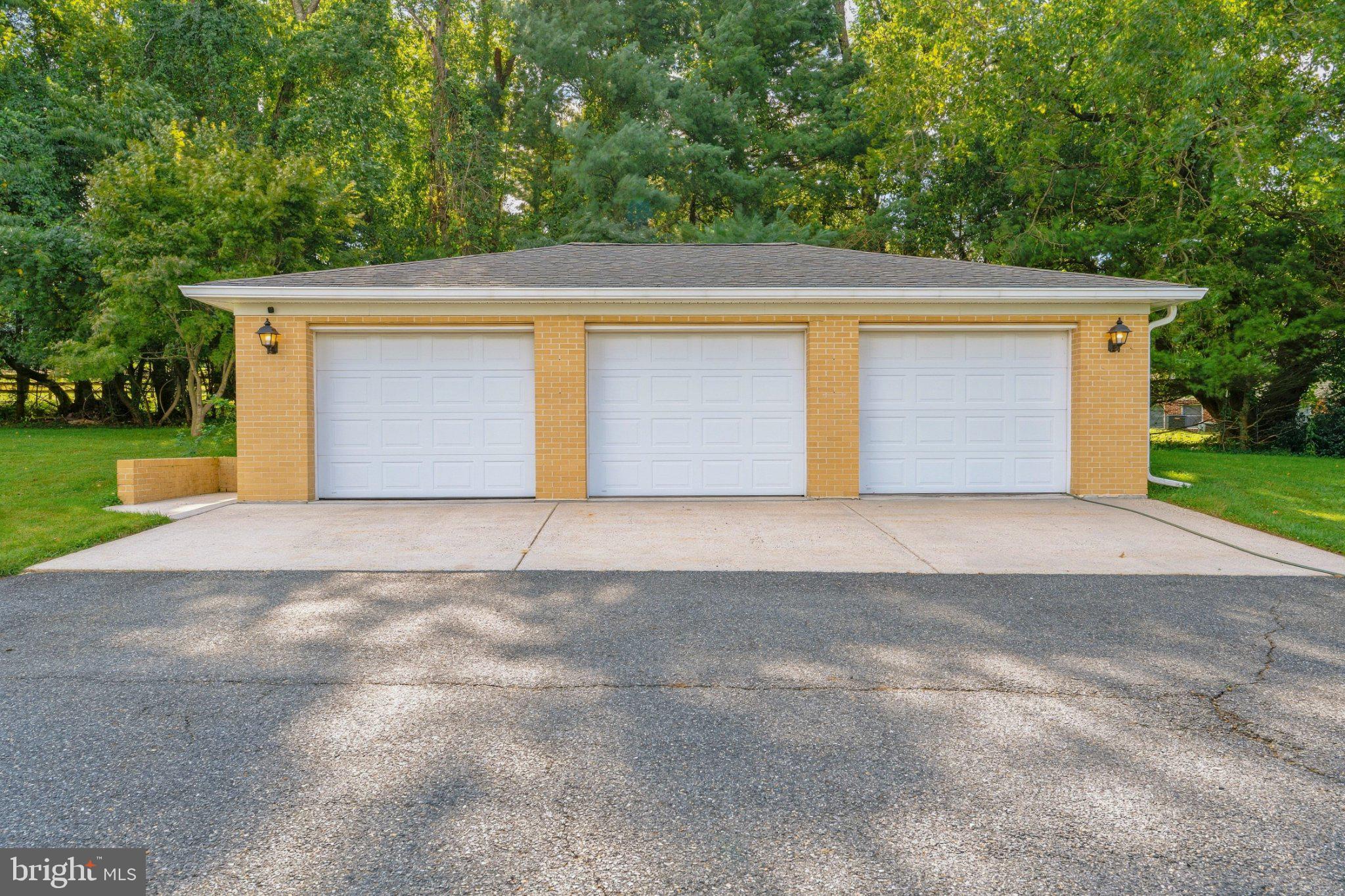 13639 Pleasantville Road Baldwin, MD 21013 - Photo 56 of 69 Heated Detached Garage