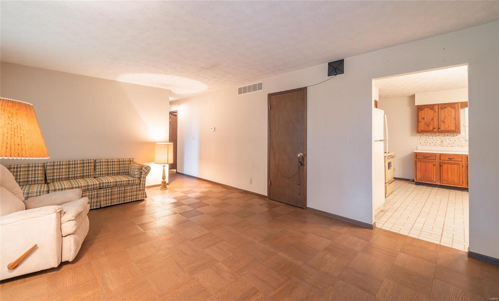 2056 Witte Road Collinsville, IL 62234 - Photo 5 of 24