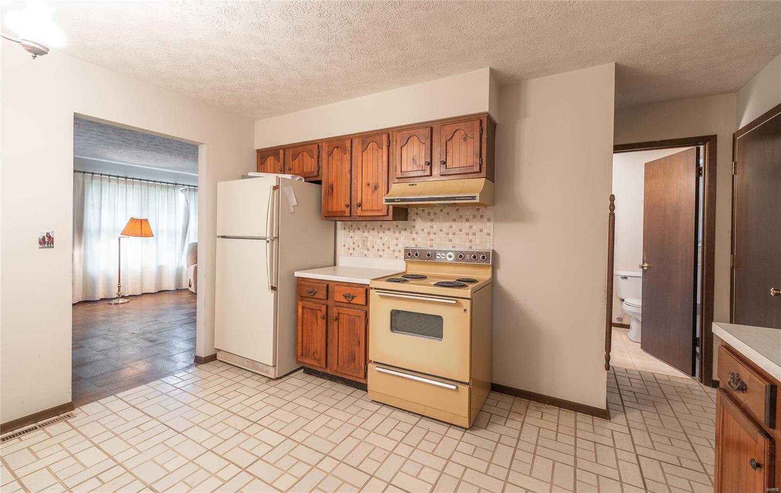 2056 Witte Road Collinsville, IL 62234 - Photo 7 of 24