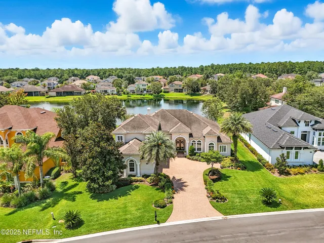 $899,900 | 743 East Dorchester Drive, St. Johns, FL 32259