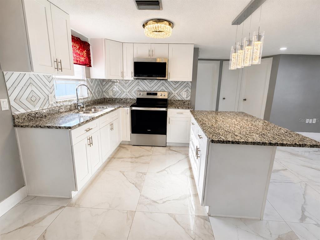 9015 Prosperity Lane Port Richey, FL 34668 - Photo 8 of 20