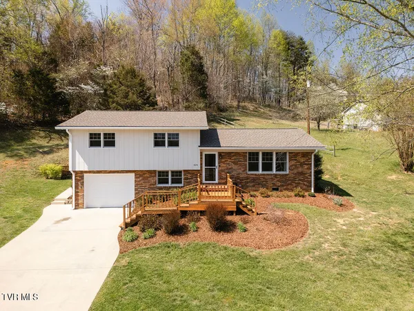 $480,000 | 424 Old Watauga Road, Watauga, TN 37694