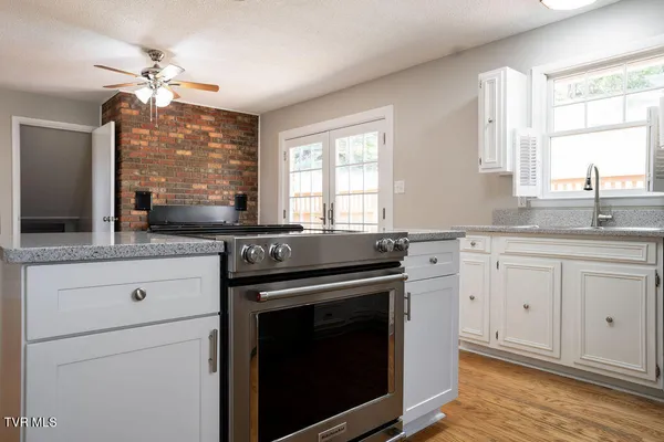 $480,000 | 424 Old Watauga Road, Watauga, TN 37694