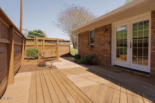 $480,000 | 424 Old Watauga Road, Watauga, TN 37694