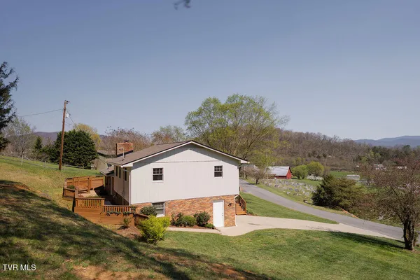 $480,000 | 424 Old Watauga Road, Watauga, TN 37694