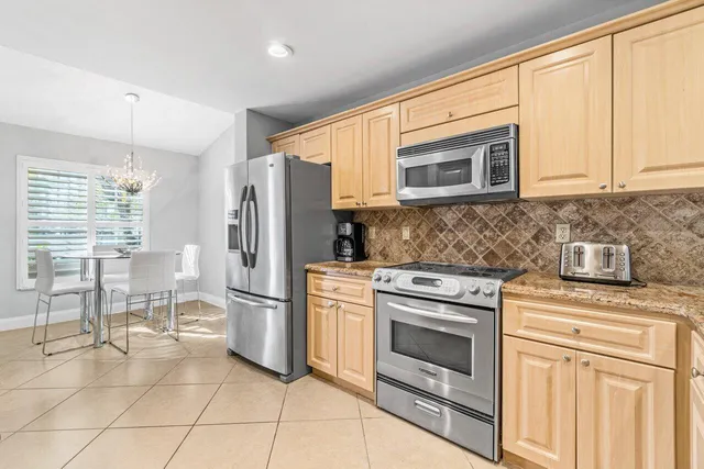 $625,000 | 17064 Boca Club Boulevard, Unit 3, Boca Raton, FL 33487