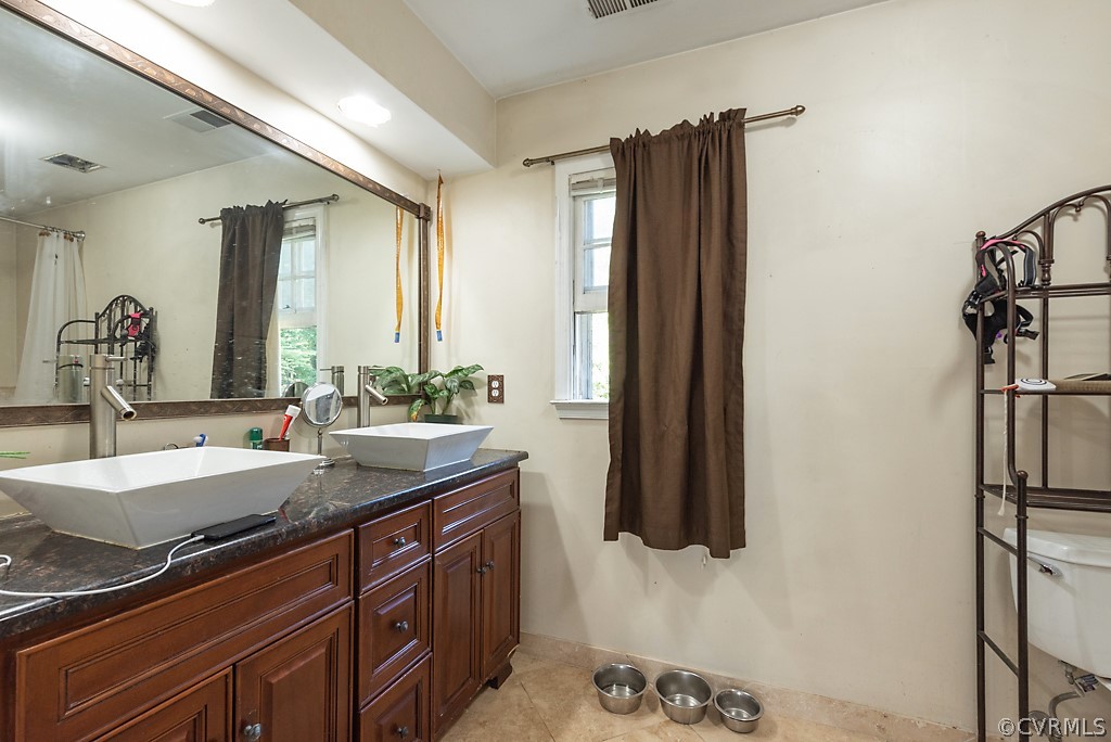 1075 Timber Trace Road Powhatan, VA 23139 - Photo 25 of 33 Primary Bathroom