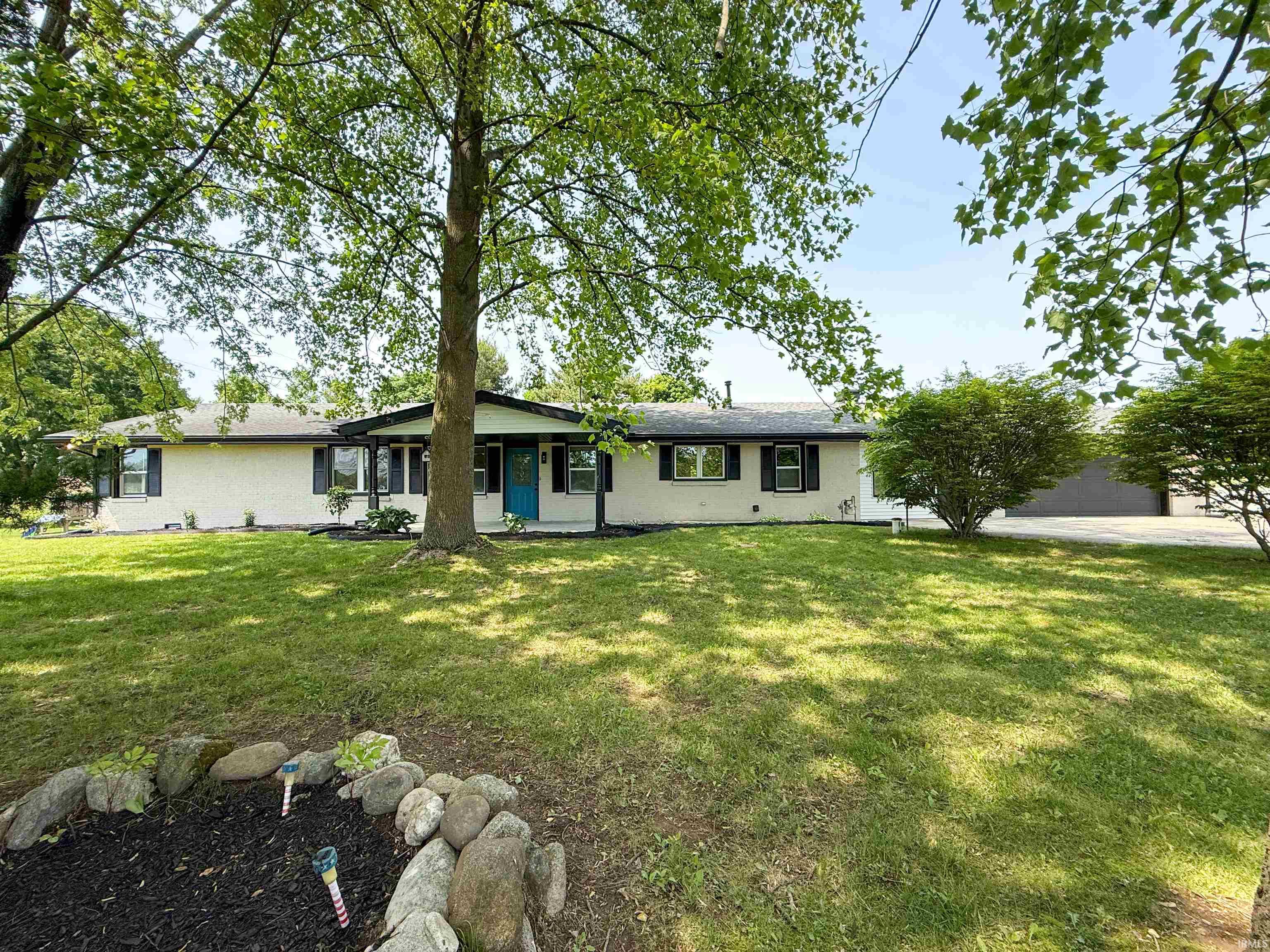 21221 Jackson Road South Bend, IN 46614 - Photo 3 of 36 Gallery Image 3