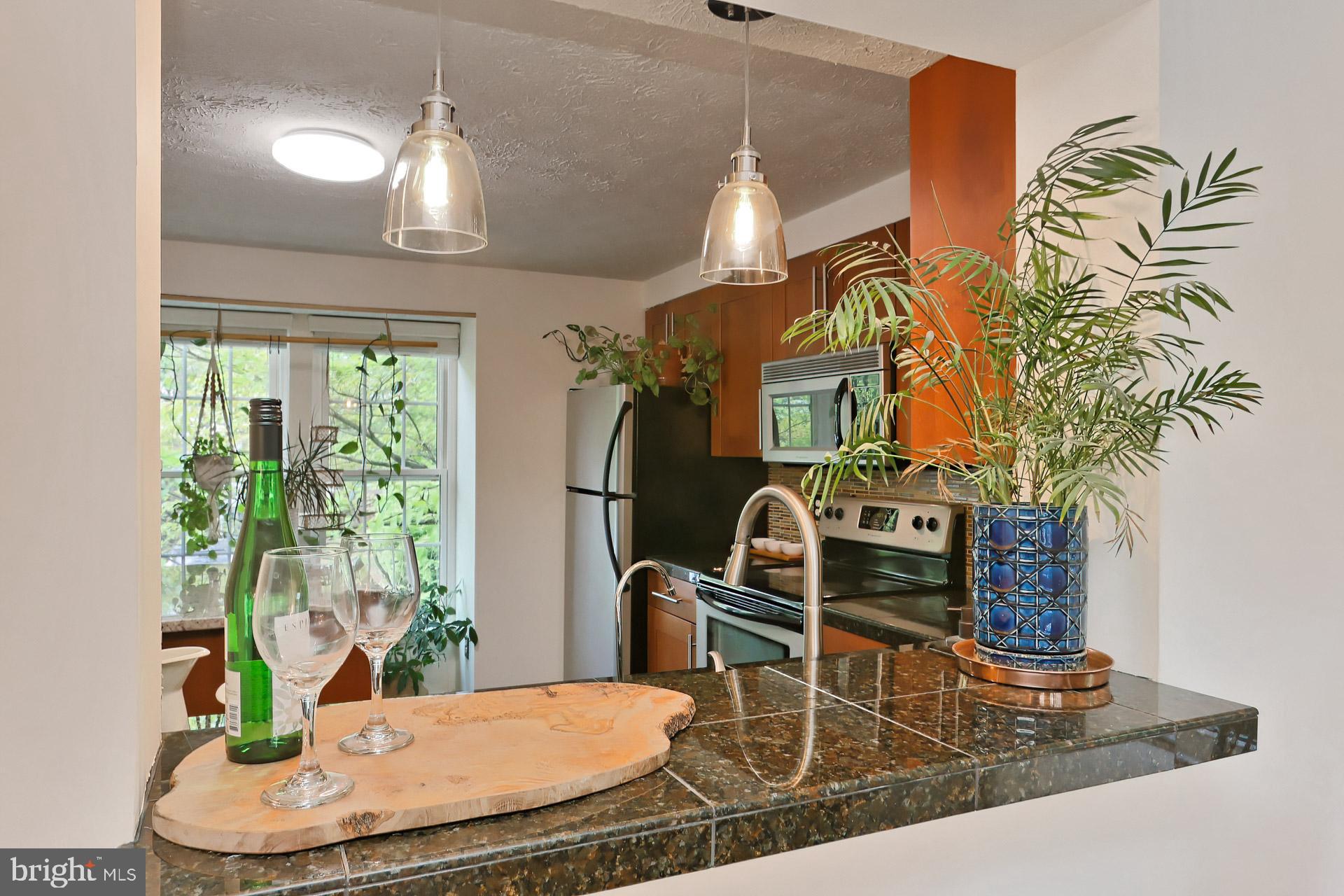 11751 Bayfield Court Reston, VA 20194 - Photo 11 of 39 Gallery Image 11