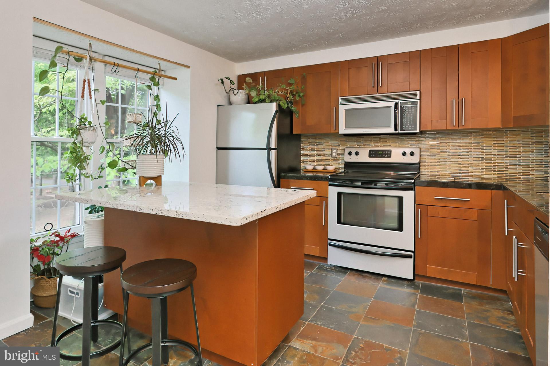 11751 Bayfield Court Reston, VA 20194 - Photo 12 of 39 Gallery Image 12