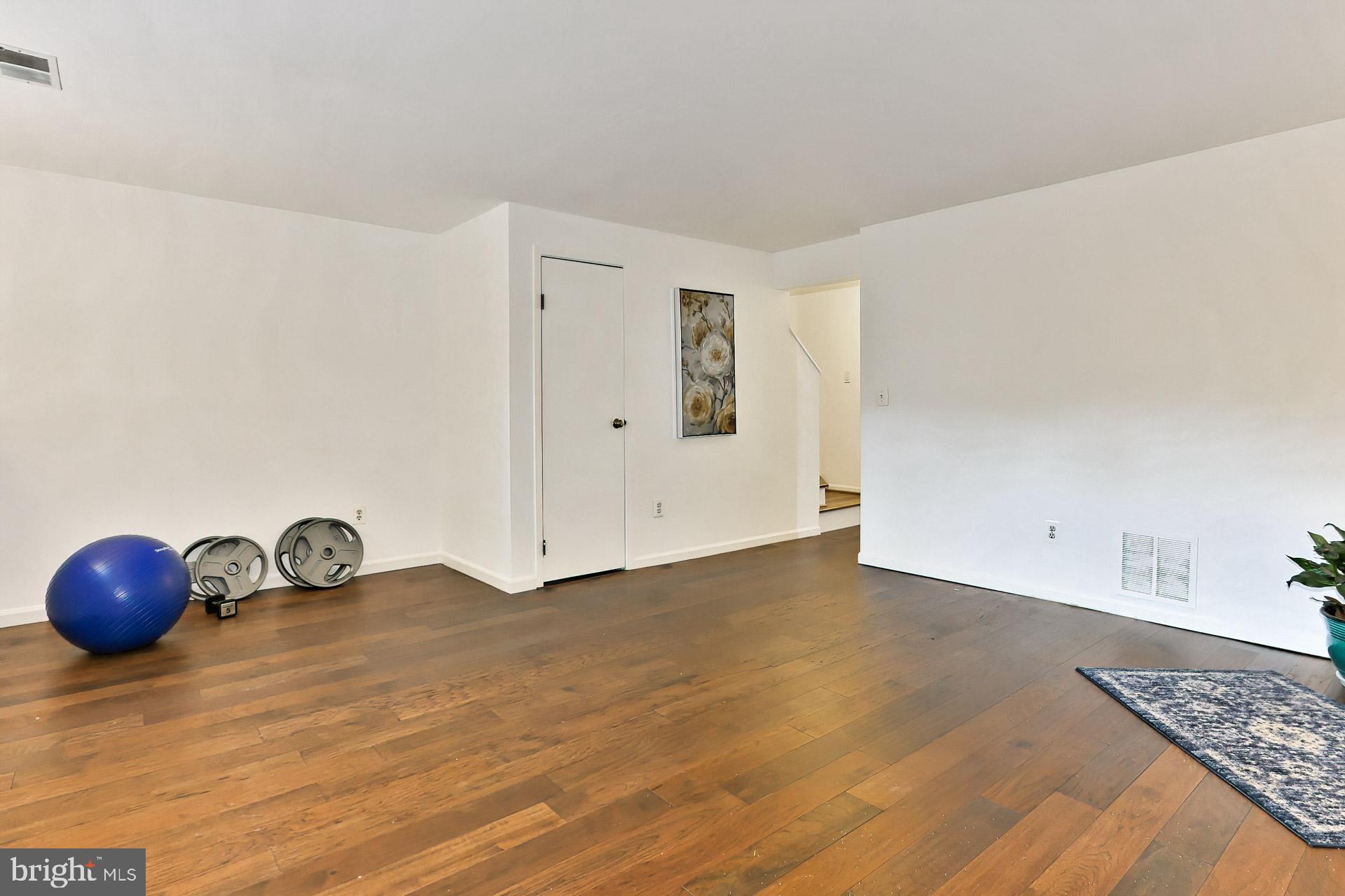 11751 Bayfield Court Reston, VA 20194 - Photo 26 of 39 Gallery Image 26
