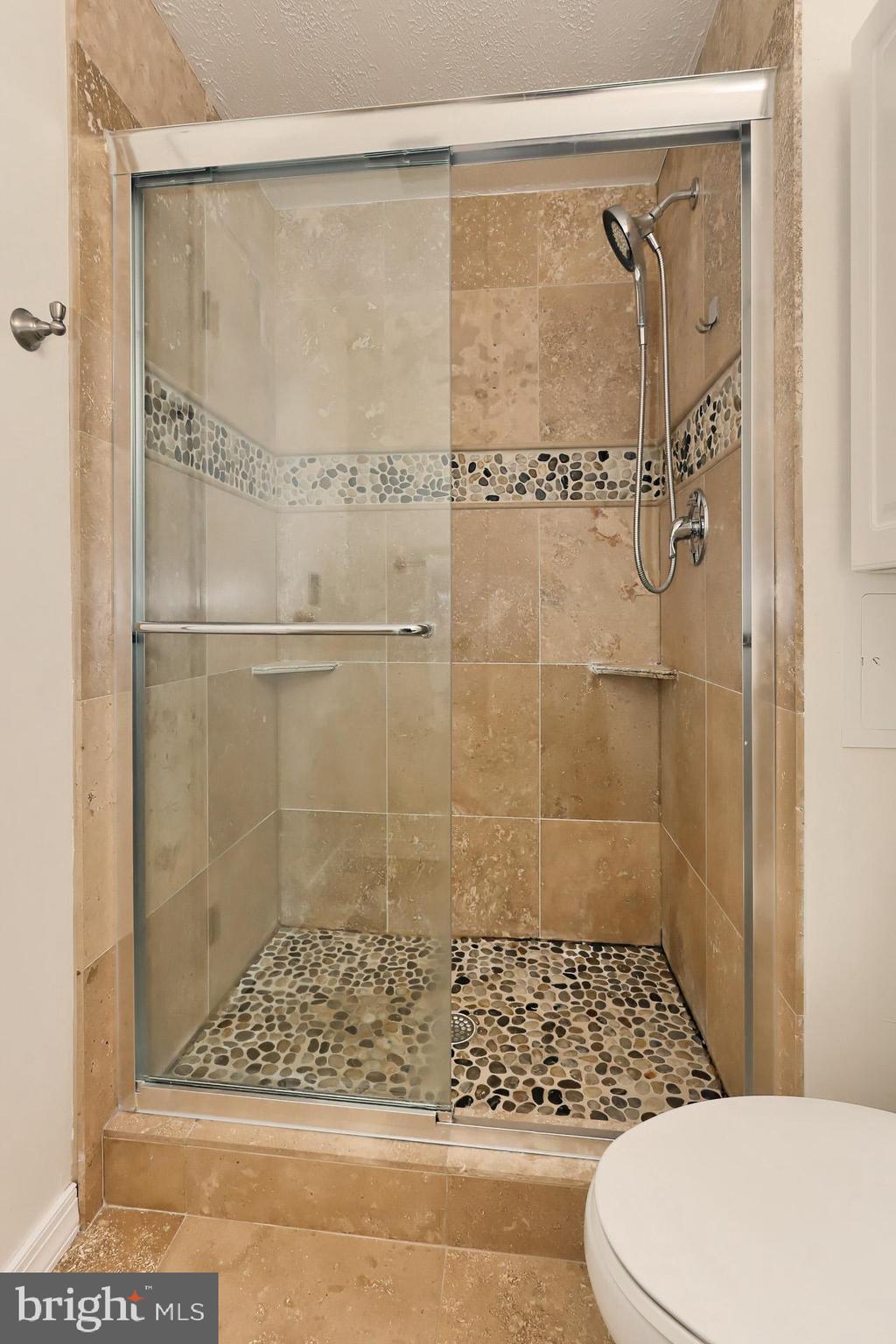 11751 Bayfield Court Reston, VA 20194 - Photo 29 of 39 Gallery Image 29