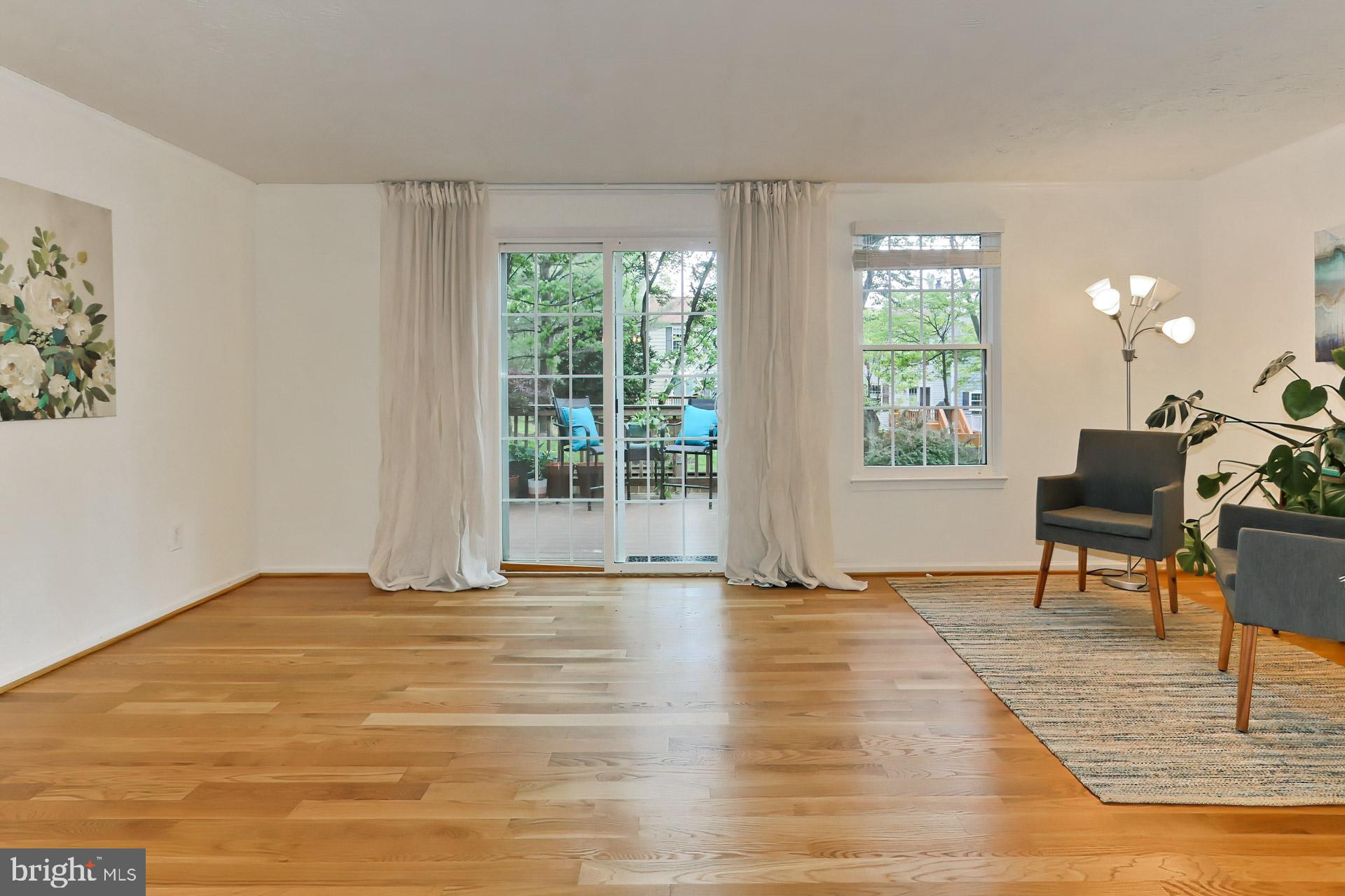 11751 Bayfield Court Reston, VA 20194 - Photo 3 of 39 Gallery Image 3