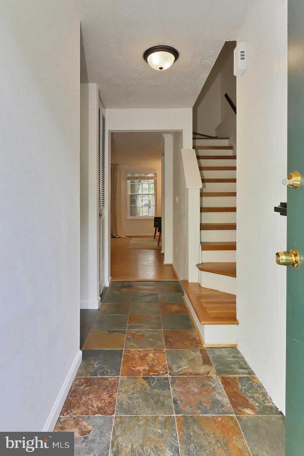 11751 Bayfield Court Reston, VA 20194 - Photo 31 of 39 Gallery Image 31