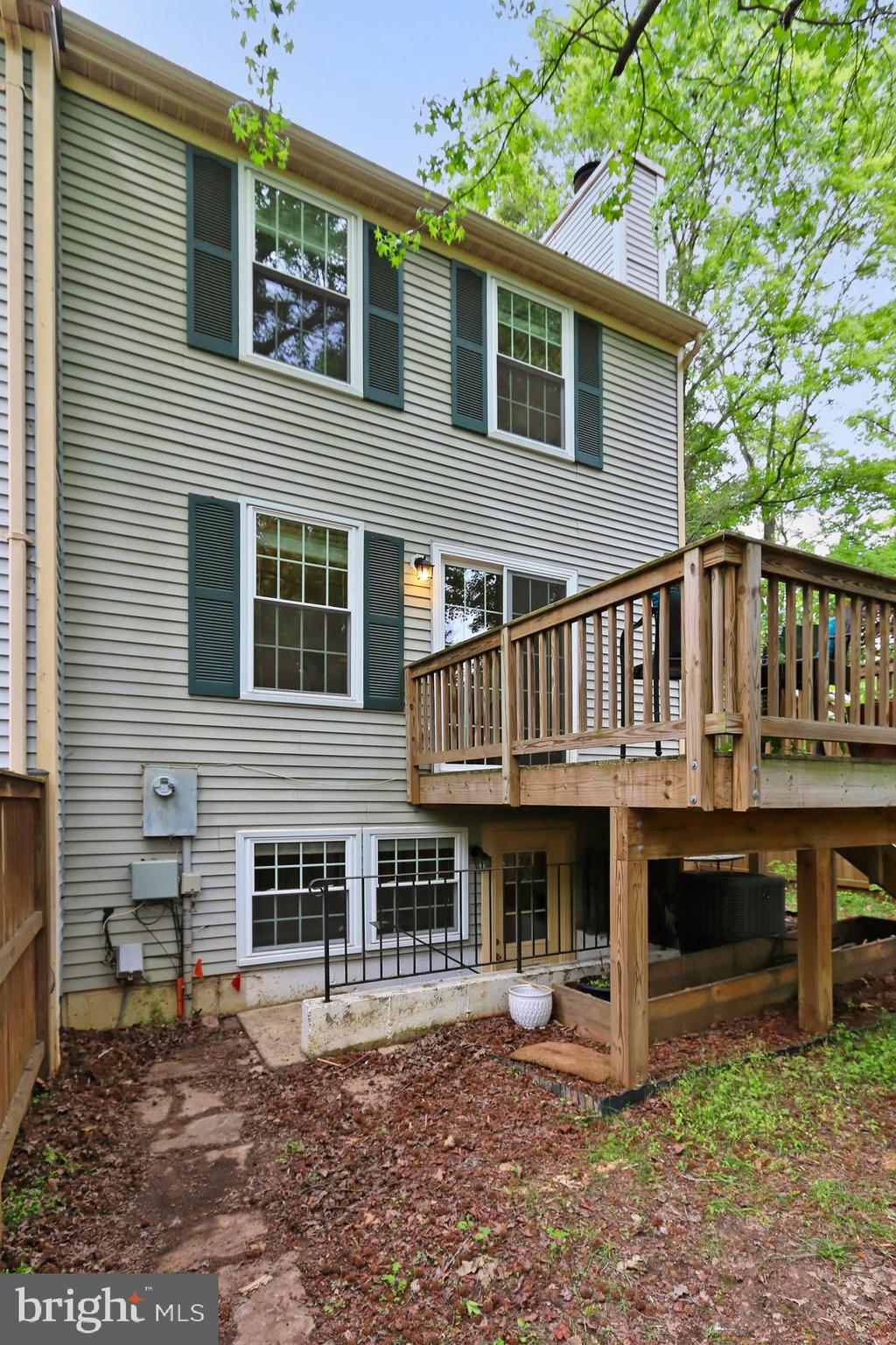 11751 Bayfield Court Reston, VA 20194 - Photo 35 of 39 Gallery Image 35