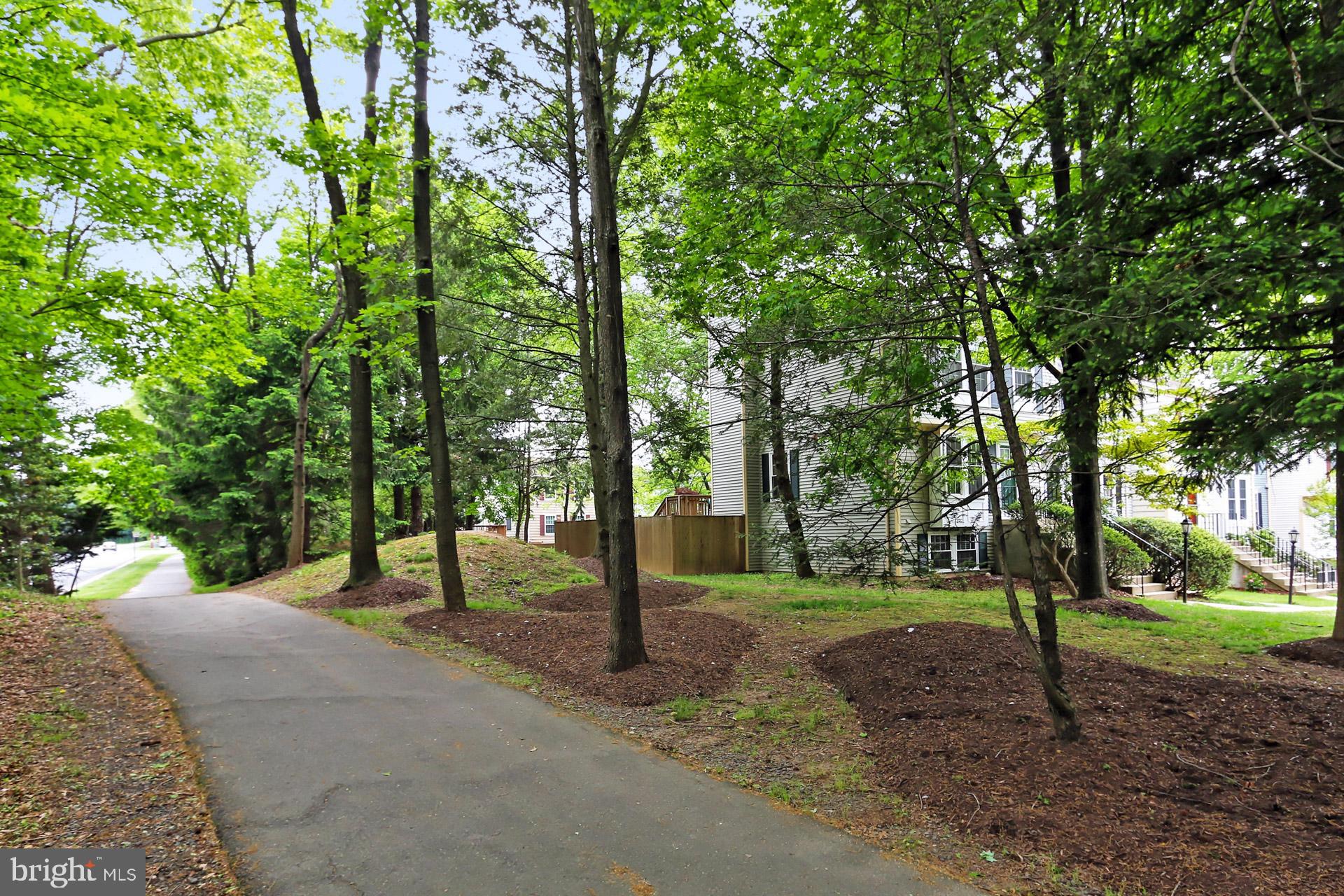 11751 Bayfield Court Reston, VA 20194 - Photo 38 of 39 Gallery Image 38
