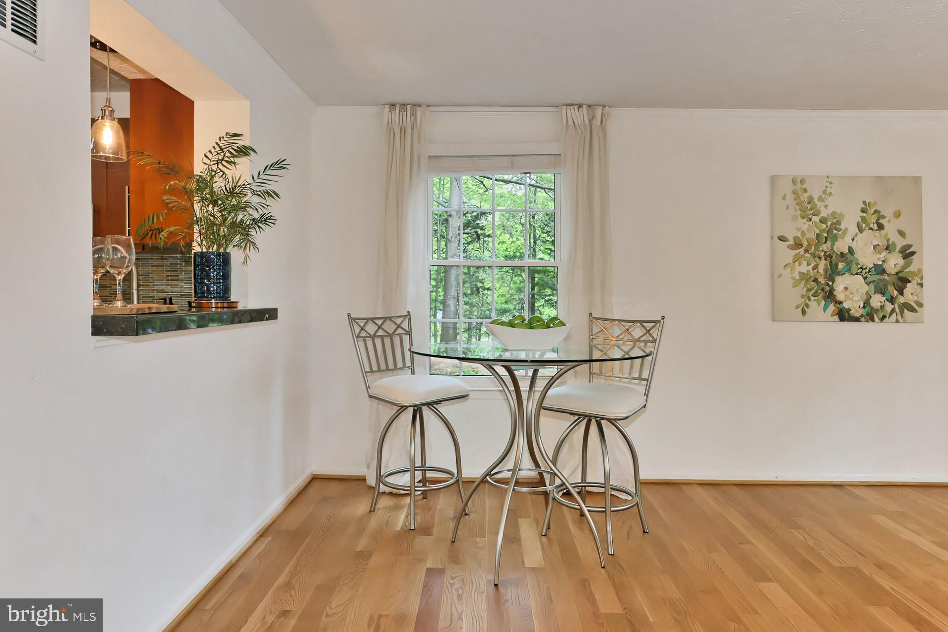 11751 Bayfield Court Reston, VA 20194 - Photo 10 of 39 Gallery Image 10