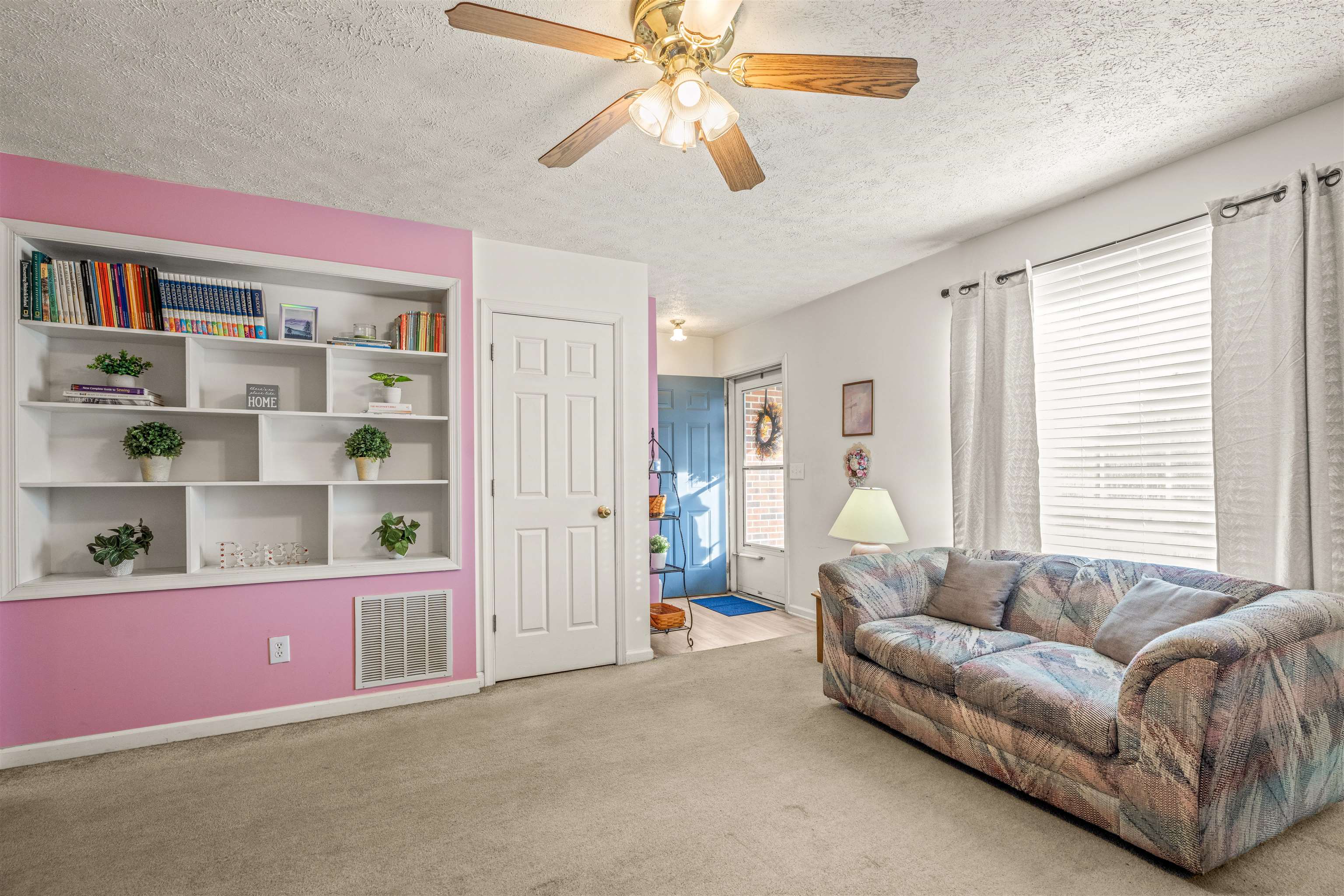 1046 Bridge Avenue Waynesboro, VA 22980 - Photo 4 of 23 a living room with furniture and a window