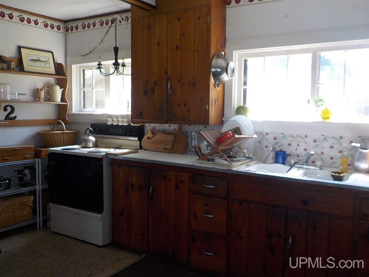 1505 Co Road Crystal Falls, MI 49920 - Photo 9 of 23