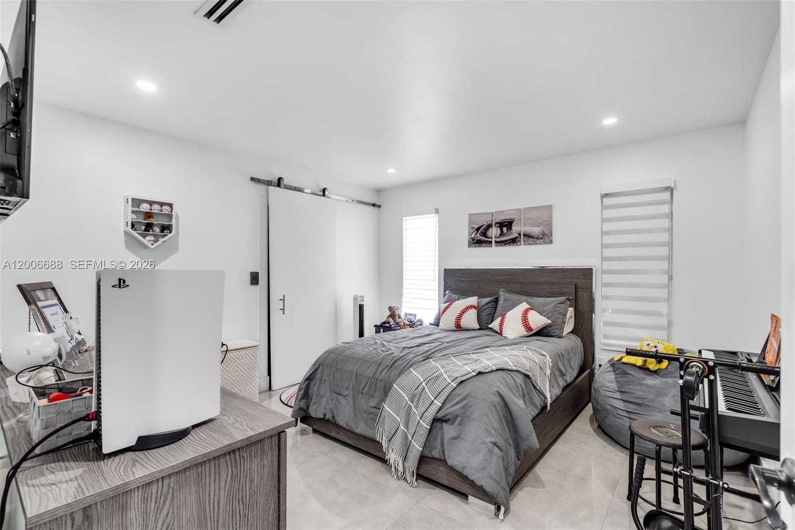 8241 Northwest 182nd Street Hialeah, FL 33015 - Photo 15 of 55