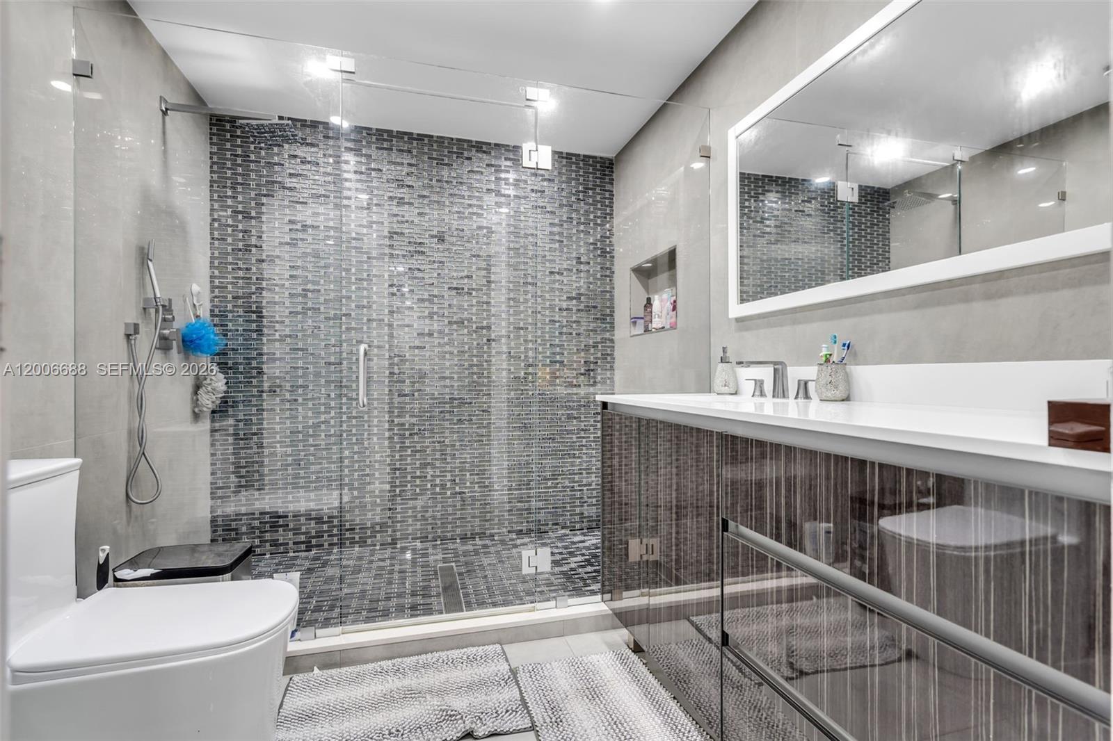 8241 Northwest 182nd Street Hialeah, FL 33015 - Photo 22 of 55