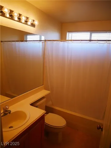 $1,900 | 2313 Avery Drive, Las Vegas, NV 89108