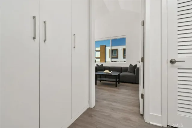 $1,172,000 | 10861 Hartsook Street, North Hollywood, CA 91601