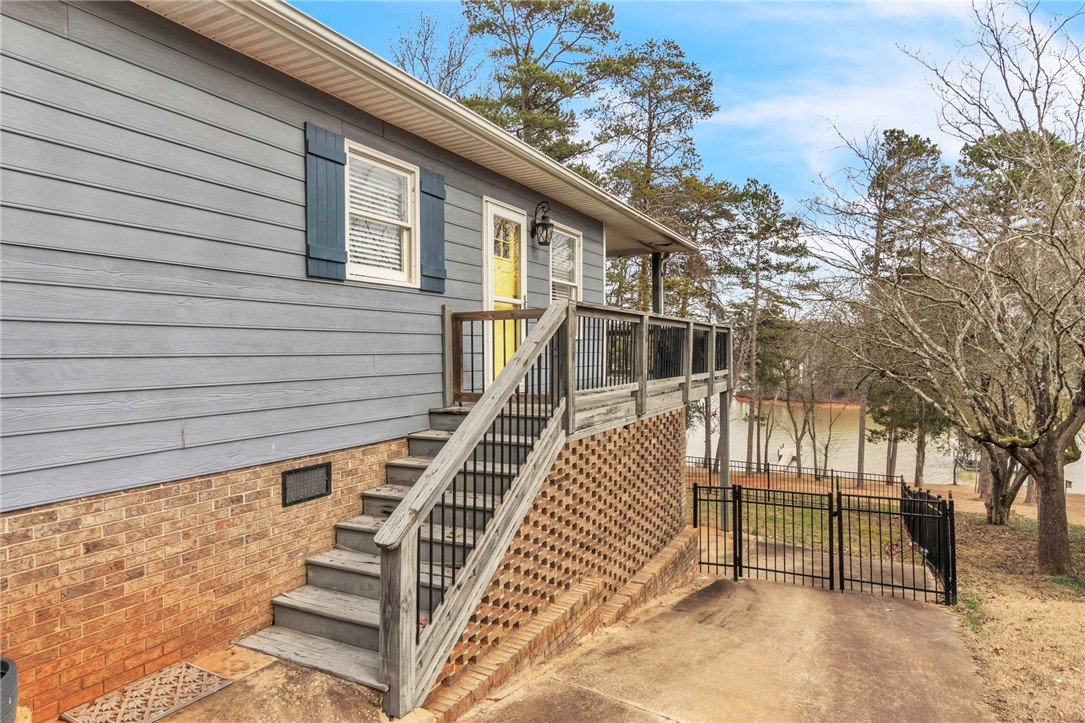 403 Hopkins Road Townville, SC 29689 - Photo 4 of 31 Gallery Image 4