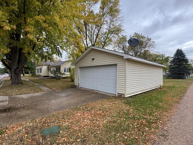 $110,000 | 705 Birch Avenue, Westbrook, MN 56183