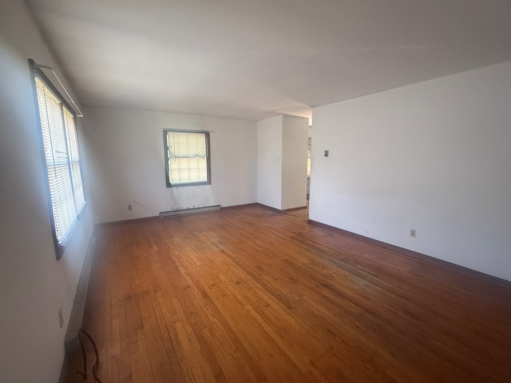 28455 Seaside Road Cape Charles, VA 23310 - Photo 2 of 14 Gallery Image 2