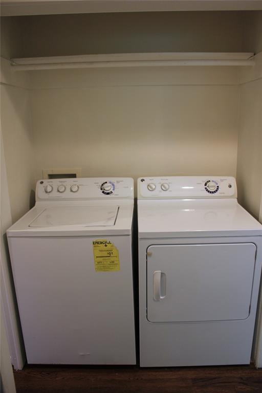 3010 Hillglenn Road Dallas, TX 75228 - Photo 21 of 33 Washer and dryer provided