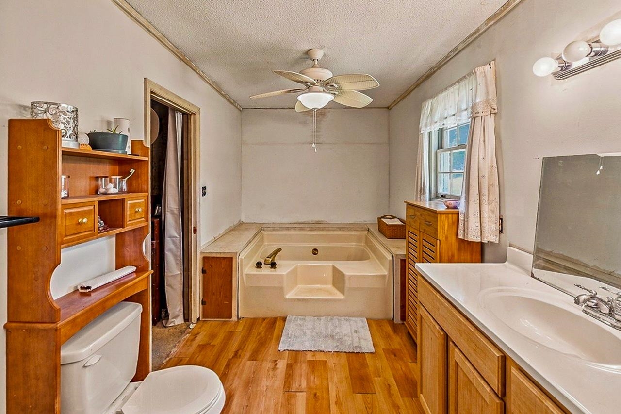 240 Canady Road Wellford, SC 29385 - Photo 30 of 36