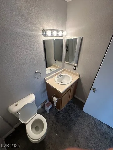 $950 | 231 West Philadelphia Avenue, Unit 8, Las Vegas, NV 89102