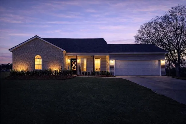 $300,000 | 19867 Kash Estates Road, Franklinton, LA 70438