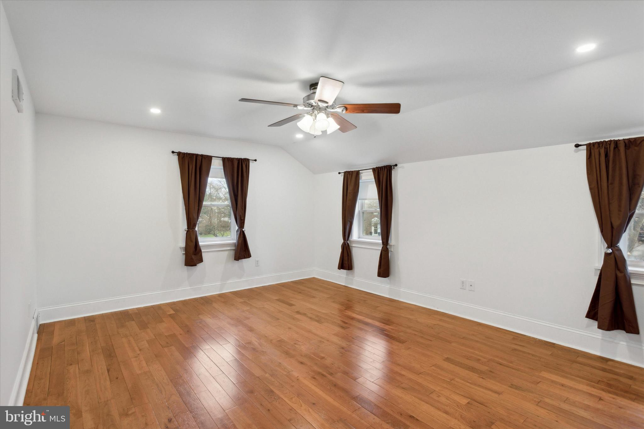 76 Warrior Road Drexel Hill, PA 19026 - Photo 13 of 19