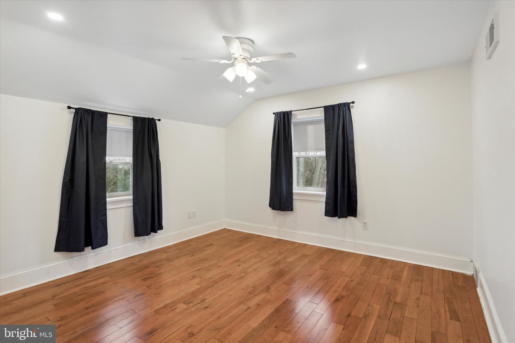 76 Warrior Road Drexel Hill, PA 19026 - Photo 9 of 19