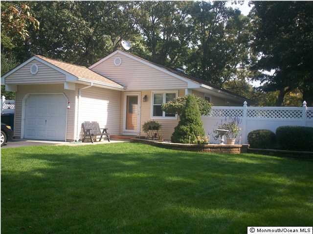 22 Wrangle Brook Road Toms River, NJ 08755 - Photo 1 of 3 Primary Photo