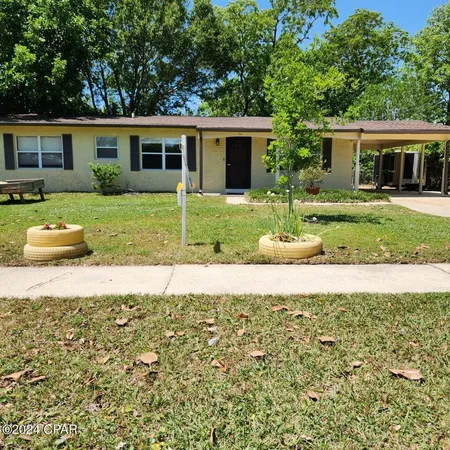 $299,900 | 211 Annabelle Drive, Mary Esther, FL 32569
