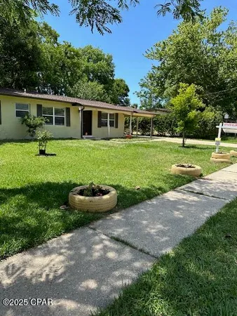 $299,900 | 211 Annabelle Drive, Mary Esther, FL 32569