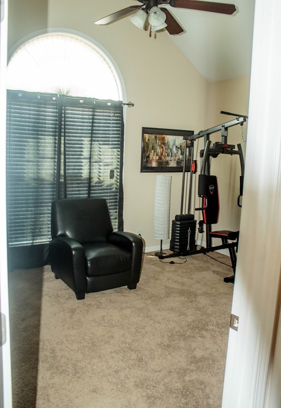 511 Bob White Road Macon, GA 31216 - Photo 16 of 29 a living room with furniture