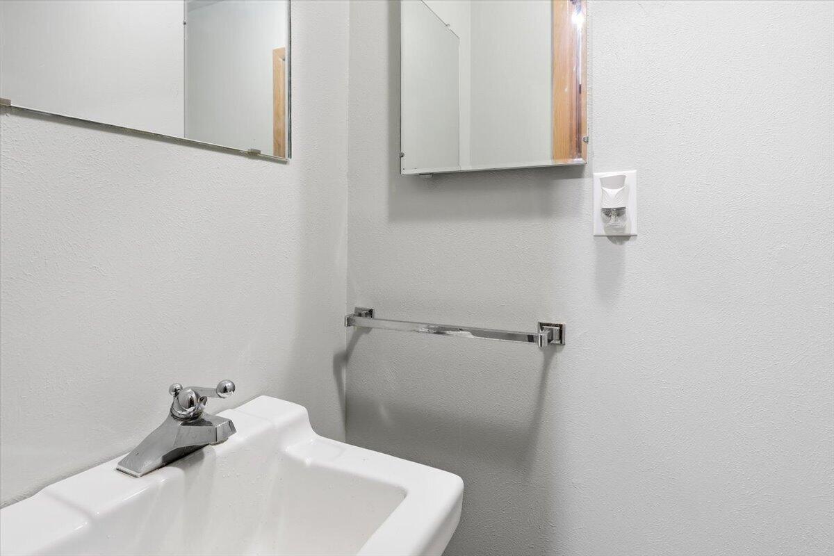 1401 Avenue North Ralls, TX 79357 - Photo 25 of 35 09-13cf3628-f815-4af9-9a9c-fd4bc836fc9d