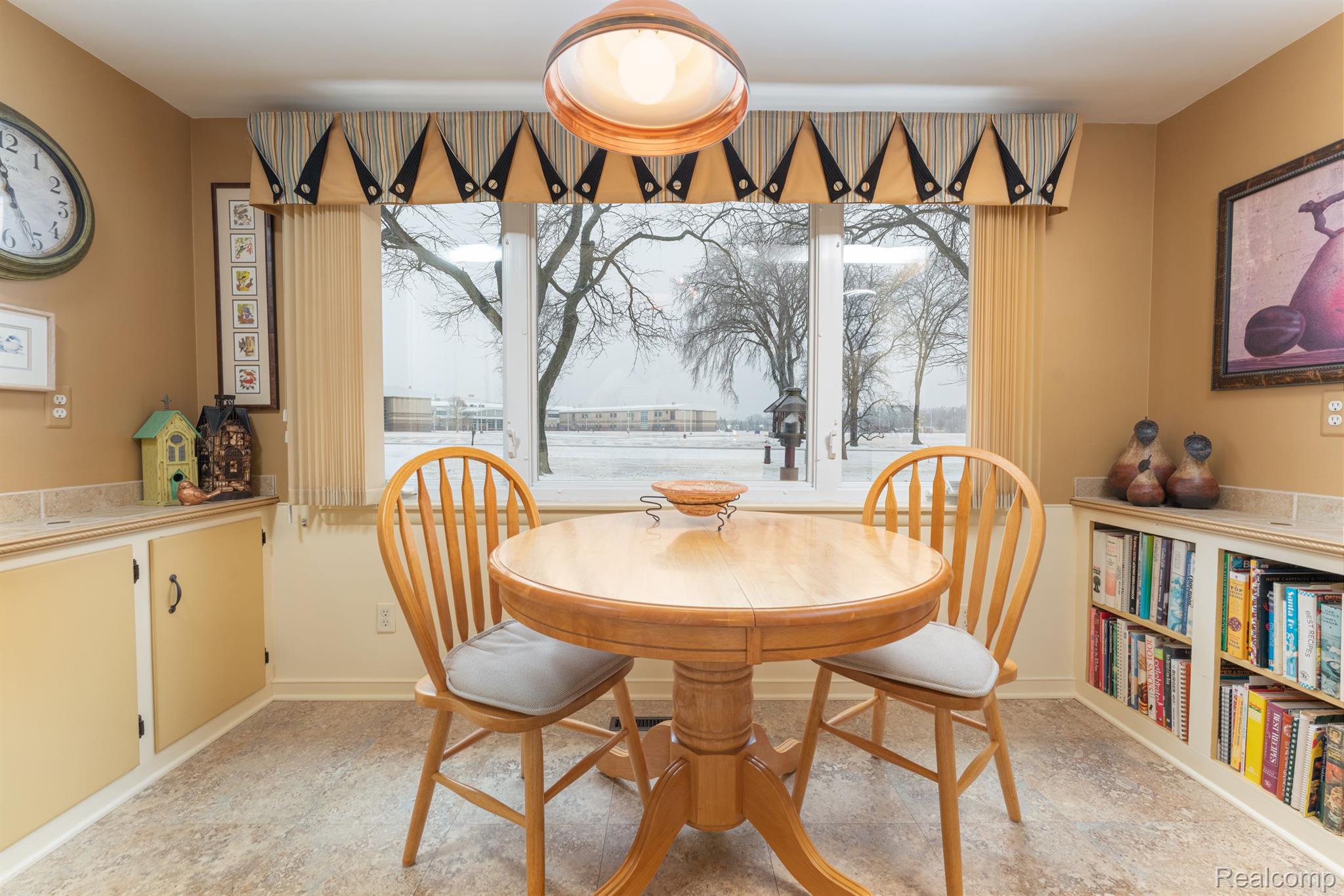 7900 Sharpe Road Fowlerville, MI 48836 - Photo 11 of 42 Gallery Image 11