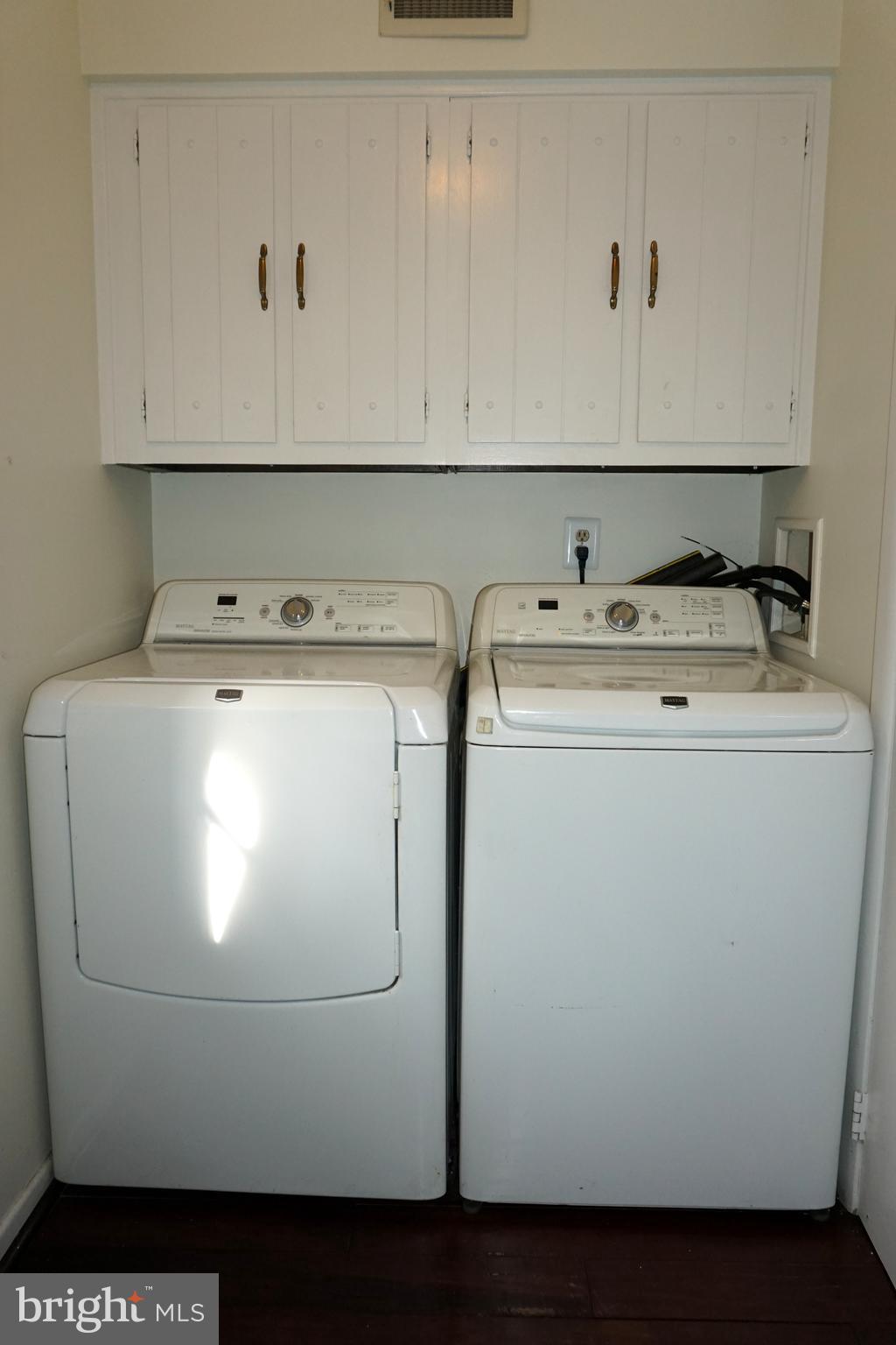 2834 Springhaven Place Macungie, PA 18062 - Photo 16 of 19 a utility room with dryer and washer