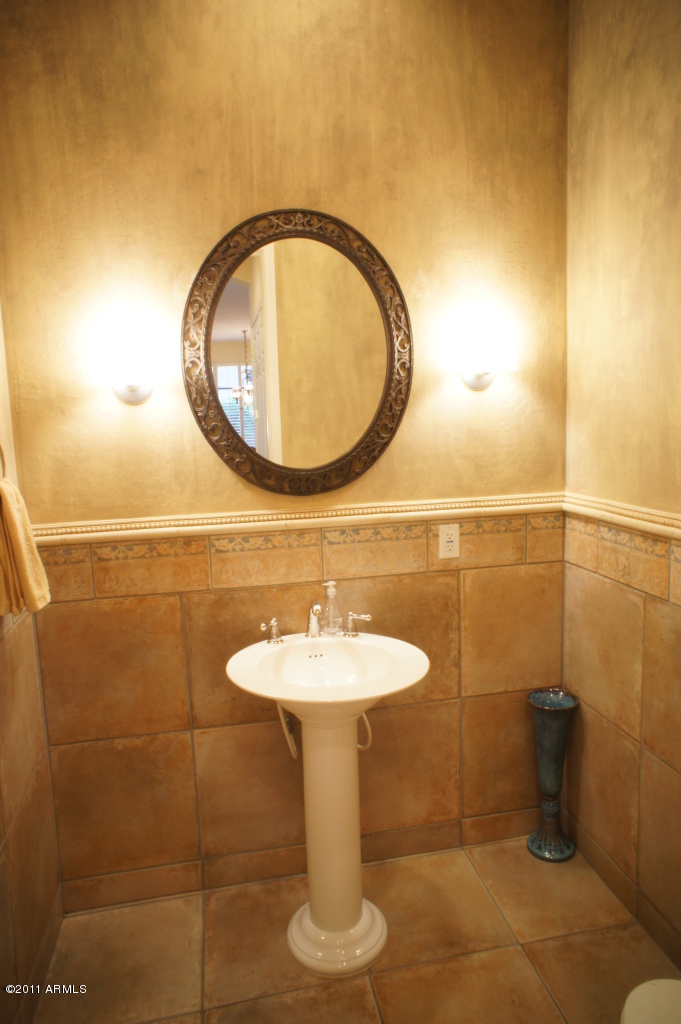 8138 East Wing Shadow Road Scottsdale, AZ 85255 - Photo 24 of 35 Half Bath