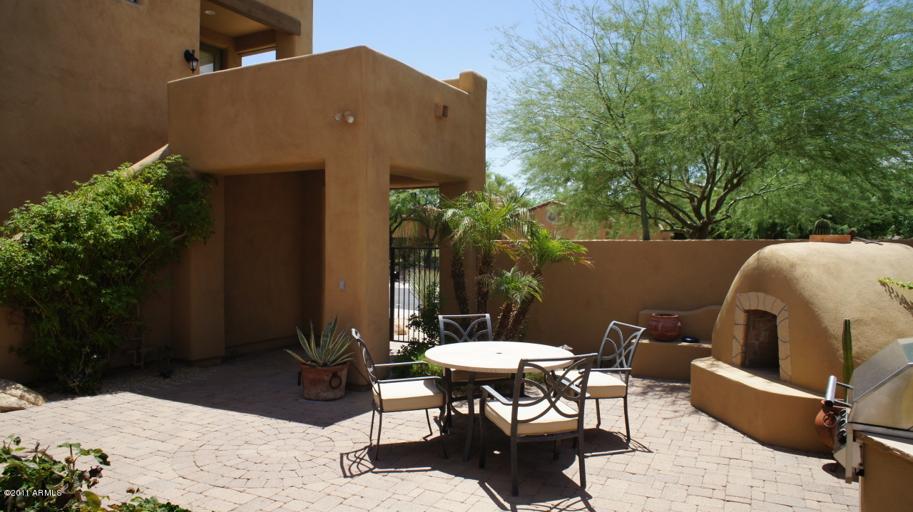 8138 East Wing Shadow Road Scottsdale, AZ 85255 - Photo 8 of 35 Courtyard 2