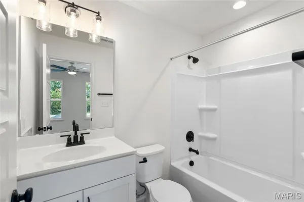 $307,657 | 360 Fall Harvest Parkway, Wentzville, MO 63385