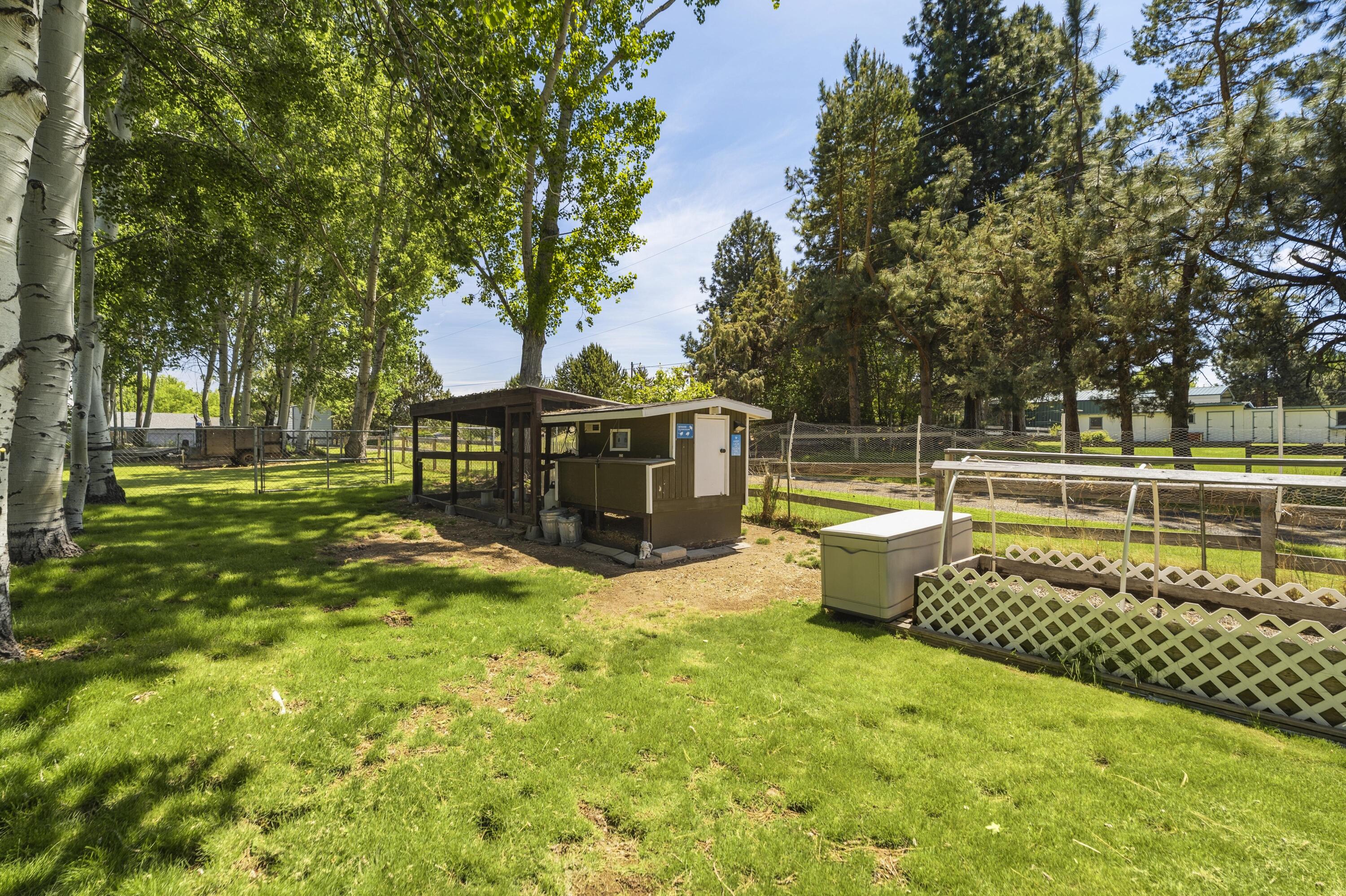 61908 Pettigrew Road Bend, OR 97702 - Photo 53 of 62 10-Exterior