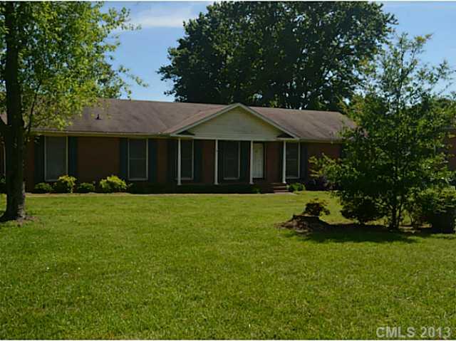 13512 Idlewild Road Matthews, NC 28105 - Photo 2 of 5 Gallery Image 2