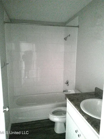 $925 | 433 Meadowlark Drive, Unit E7, Canton, MS 39046